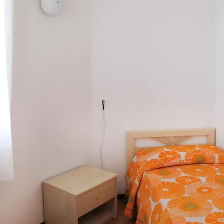 Apartment Locazione Turistica Apollo - Ldj511 *